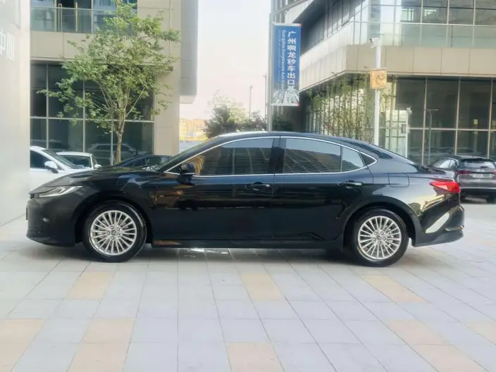 Toyota Camry 2026 Model 2.0GVP Deluxe Edition – фото 4