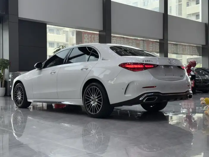 Mercedes-Benz C-Class 2023 Model C 260 L Sports Edition – фото 3