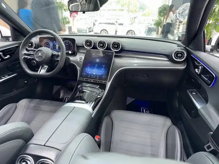 Mercedes-Benz C-Class 2023 Model C 260 L Sports Edition – фото 7