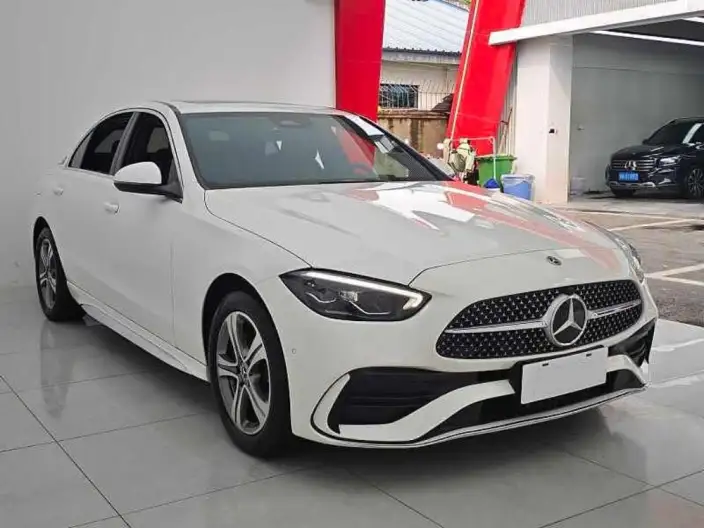 Mercedes-Benz C-Class 2022 Model C 200 L Sports Edition – фото 3
