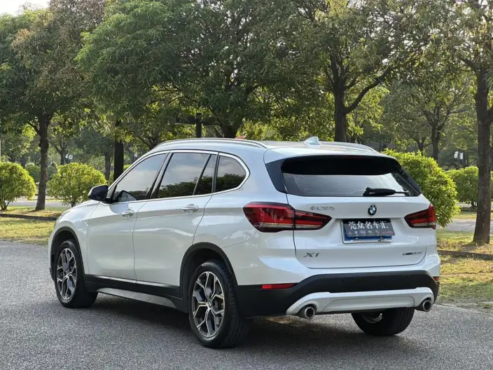 BMW X1 2022 Model sDrive25Li Leading Model – фото 4