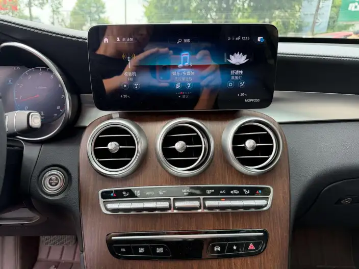 Mercedes-Benz GLC 2021 Model GLC 300 L 4MATIC Dynamic Model – фото 8