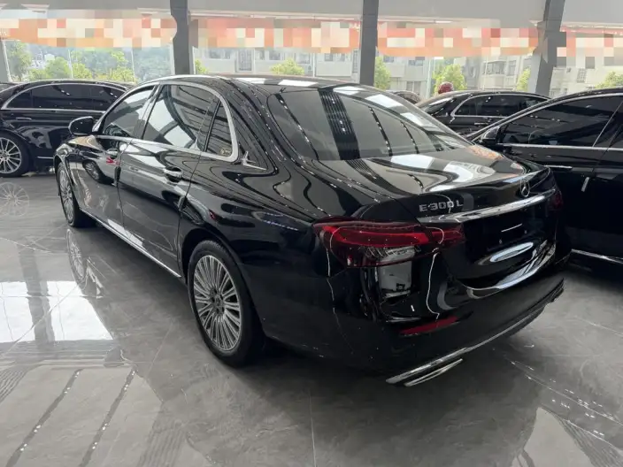 Mercedes-Benz E-Class 2022 Model E 300 L Luxury Model sedan – фото 3