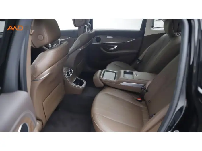 Mercedes-Benz E-Class 2022 Model E 300 L Fashion Model sedan – фото 8