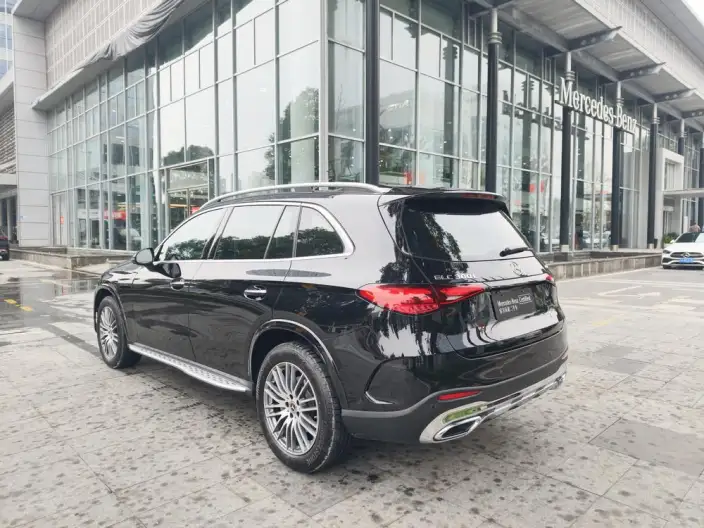 Mercedes-Benz GLC 2023 Model GLC 300 L 4MATIC Dynamic Model 5 seat – фото 5