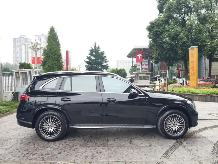 Mercedes-Benz GLC 2023 Model GLC 300 L 4MATIC Dynamic Model 5 seat – фото 8
