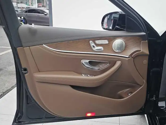 Mercedes-Benz E-Class 2022 Model Facelift II E 300 L Luxury Model sedan – фото 10