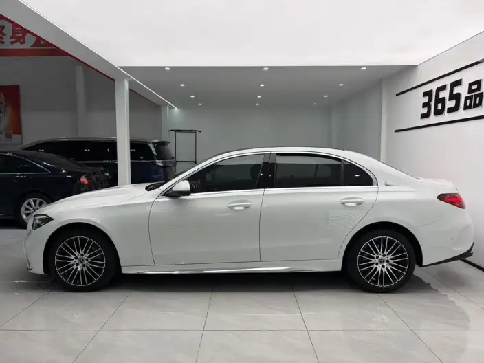 Mercedes-Benz C-Class 2024 Model C 260 L Sports Edition – фото 4