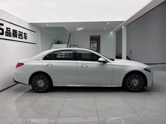 Mercedes-Benz C-Class 2024 Model C 260 L Sports Edition – фото 8