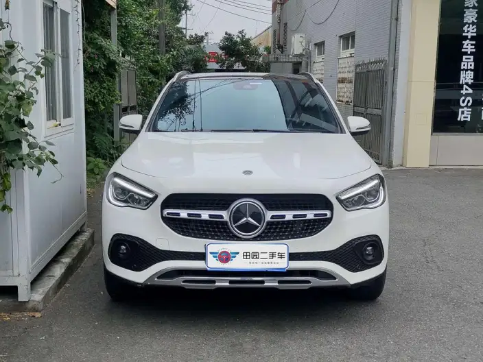 Mercedes-Benz GLA 2023 Model GLA 200 – фото 2