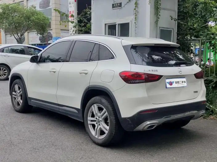 Mercedes-Benz GLA 2023 Model GLA 200 – фото 4