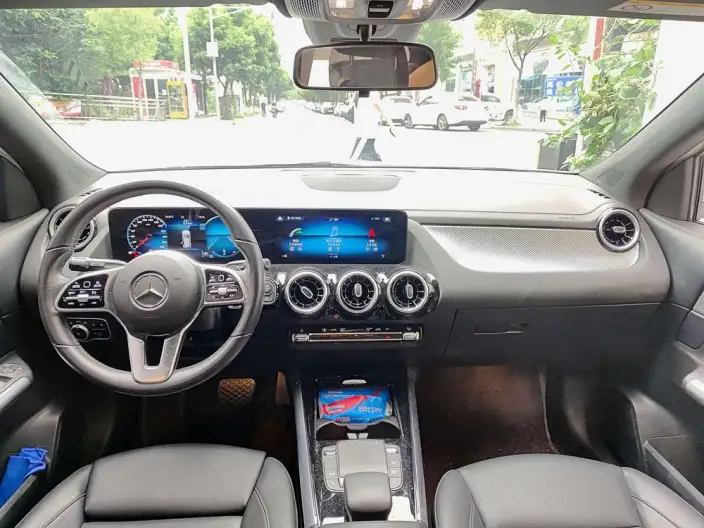Mercedes-Benz GLA 2023 Model GLA 200 – фото 7