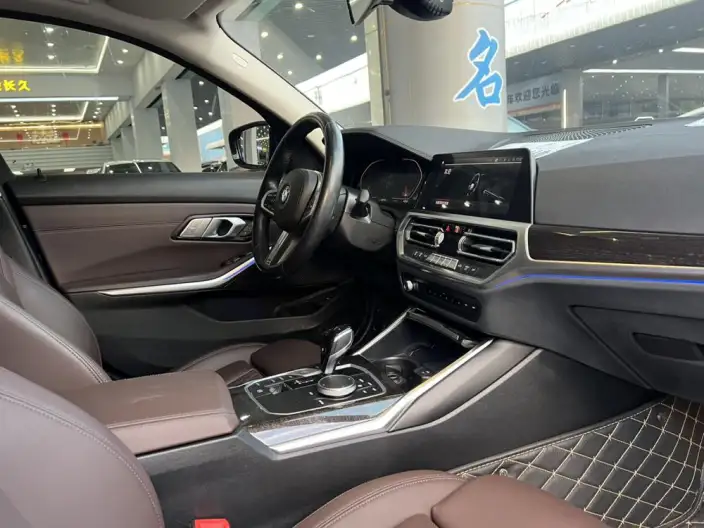 BMW 3 Series 2022 Model 325Li M Sports Set – фото 10