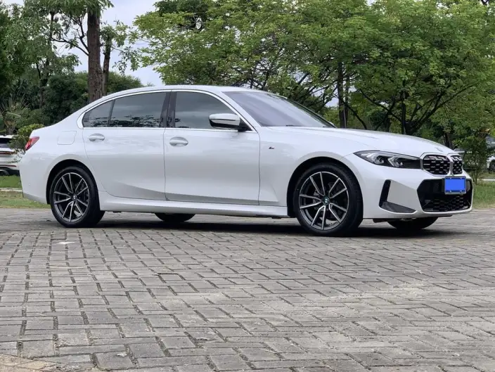 BMW 3 Series 2023 Model 325Li M Sports Set – фото 3