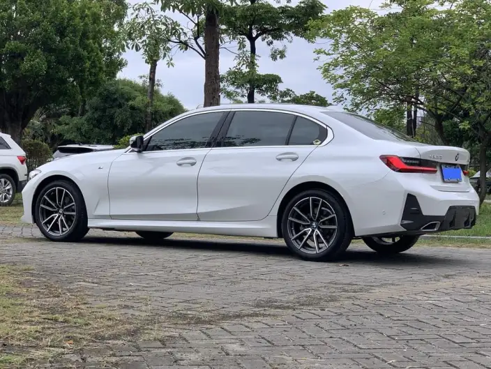 BMW 3 Series 2023 Model 325Li M Sports Set – фото 4