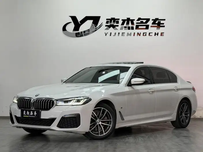 BMW 5 Series 2022 Model Facelift II 525Li M Sports Set – фото 1
