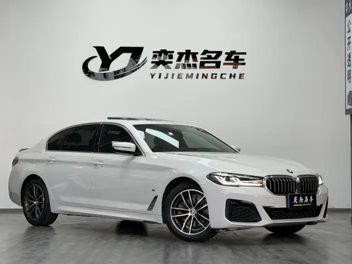 BMW 5 Series 2022 Model Facelift II 525Li M Sports Set – фото 3