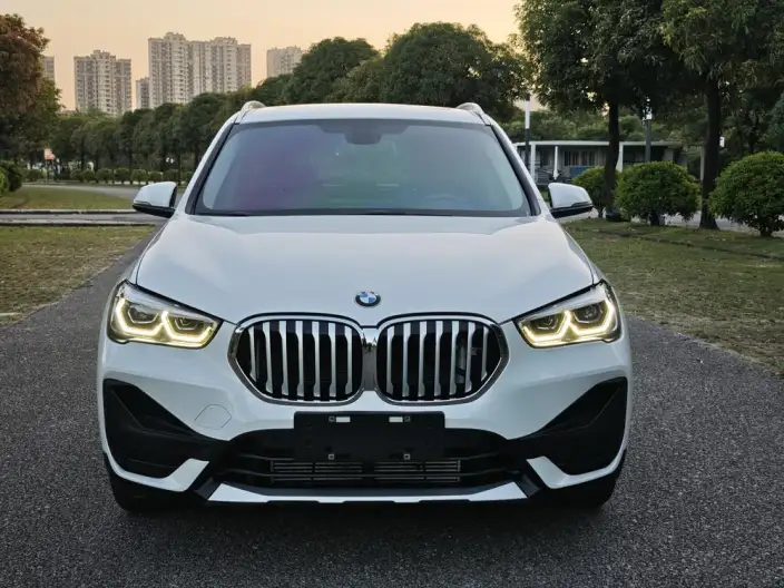 BMW X1 2022 Model sDrive25Li Leading Model – фото 2