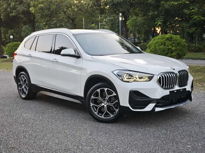 BMW X1 2022 Model sDrive25Li Leading Model – фото 3