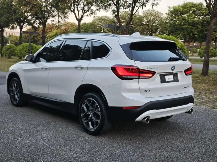 BMW X1 2022 Model sDrive25Li Leading Model – фото 5
