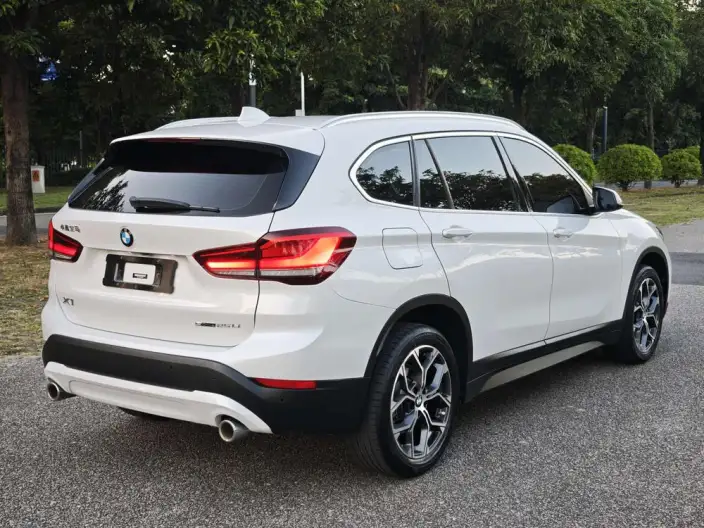 BMW X1 2022 Model sDrive25Li Leading Model – фото 7