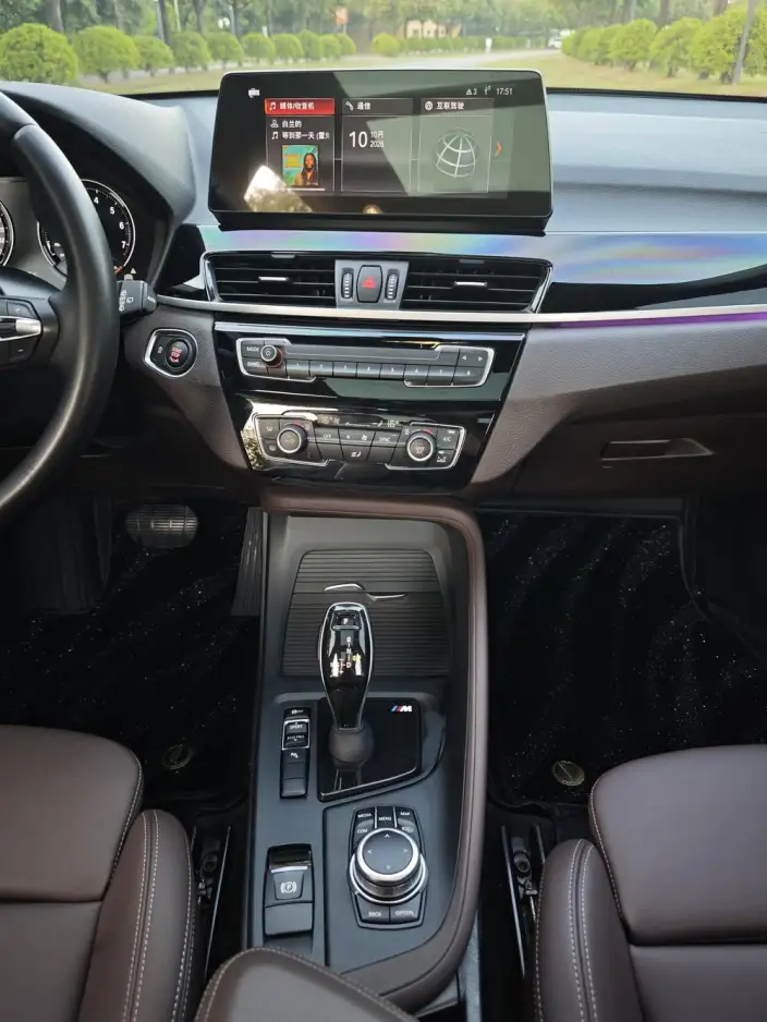 BMW X1 2022 Model sDrive25Li Leading Model – фото 10