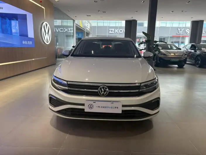 Volkswagen Bora 2023 Model 200TSI DSG Smooth Ride Edition