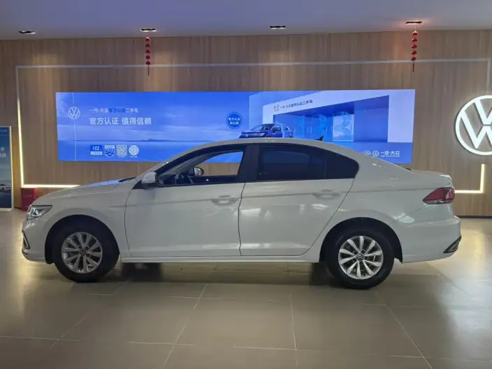 Volkswagen Bora 2023 Model 200TSI DSG Smooth Ride Edition
