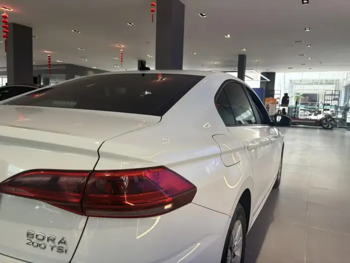 Volkswagen Bora 2023 Model 200TSI DSG Smooth Ride Edition – фото 8