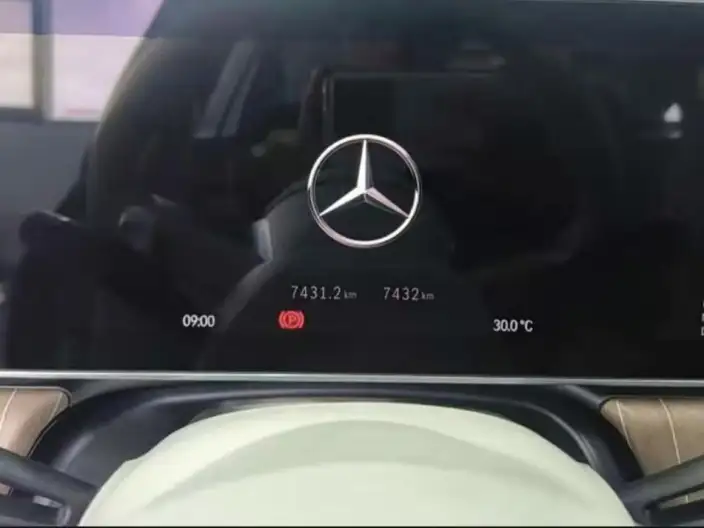 Mercedes-Benz EQE 2025 Model EQE 500 4MATIC Pioneer Edition – фото 9