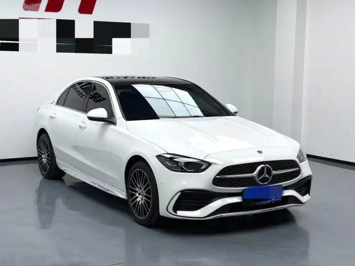 Mercedes-Benz C-Class 2025 Model C 260 L Sports Edition – фото 3