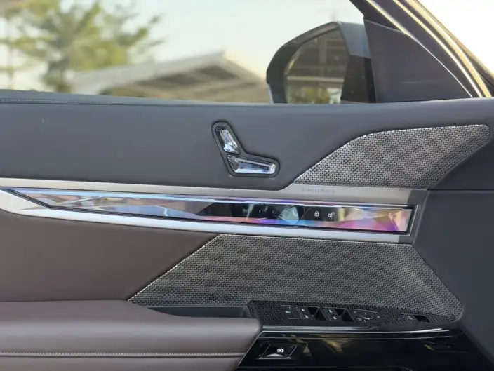 BMW 7 Series 2023 Model 735Li M Sports Set – фото 5