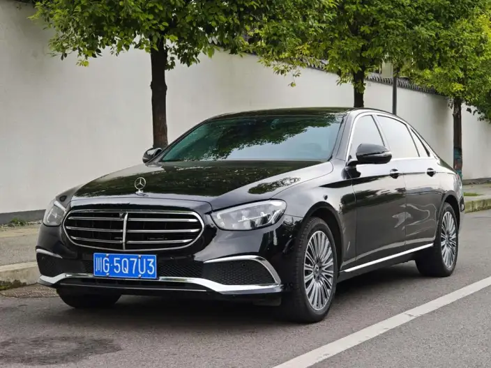 Mercedes-Benz E-Class 2021 Model E 300 L Luxury Model sedan – фото 1