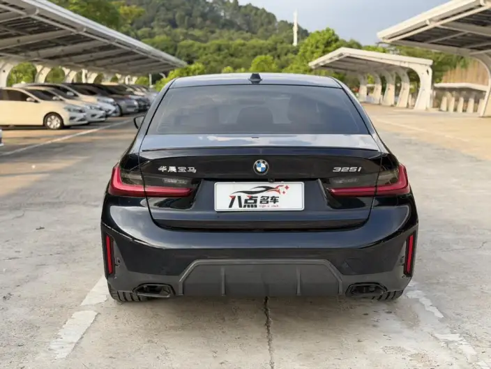 BMW 3 Series 2023 Model 325i M Sports Night Set – фото 6