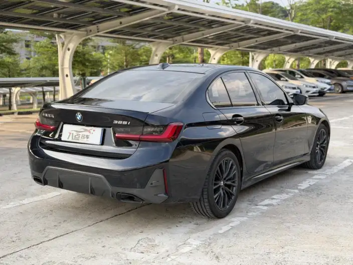 BMW 3 Series 2023 Model 325i M Sports Night Set – фото 7