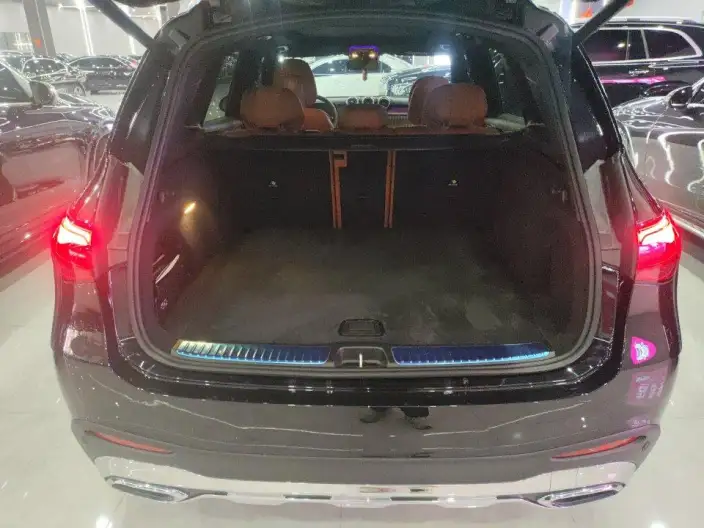 Mercedes-Benz GLC 2023 Model GLC 300 L 4MATIC Dynamic Model 5 seat – фото 8