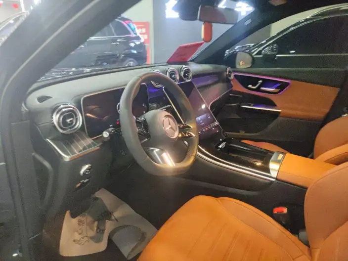 Mercedes-Benz GLC 2023 Model GLC 300 L 4MATIC Dynamic Model 5 seat – фото 9