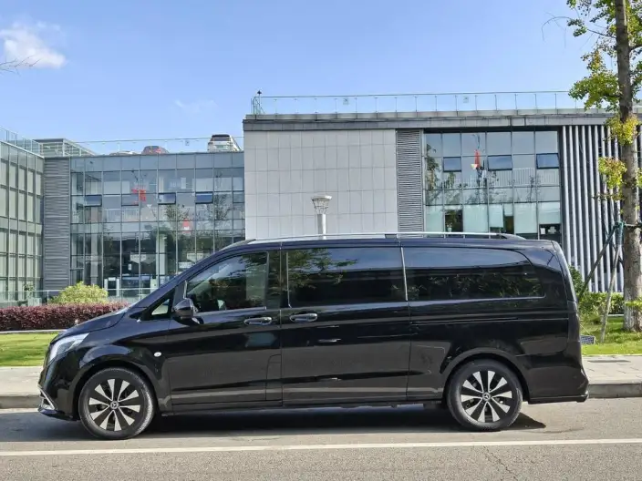 Viano 2021 Model 2.0T Business Edition 7 seat – фото 4