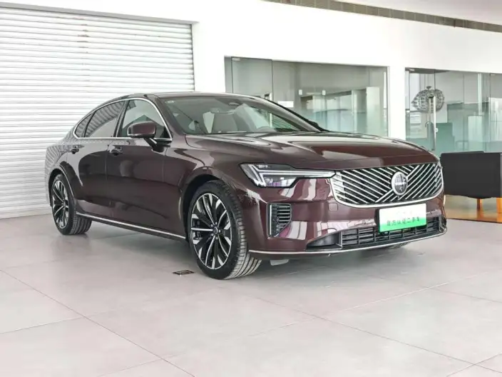 Volvo S90 PHEV 2026 Model T8 4WD Long Battery Life Pro Smart Range Deluxe Edition