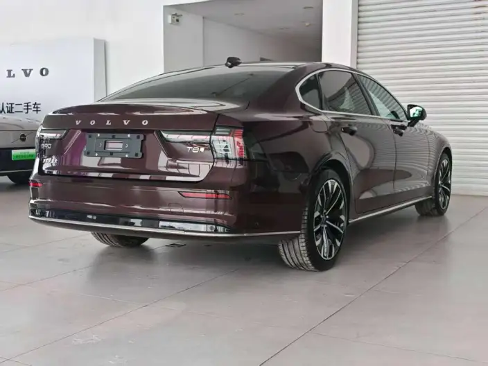 Volvo S90 PHEV 2026 Model T8 4WD Long Battery Life Pro Smart Range Deluxe Edition – фото 6