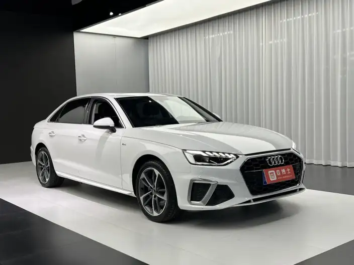 Audi A4 L 2020 Model 40 TFSI Fashion Dynamic Model