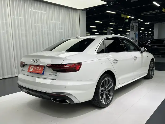 Audi A4 L 2020 Model 40 TFSI Fashion Dynamic Model – фото 6