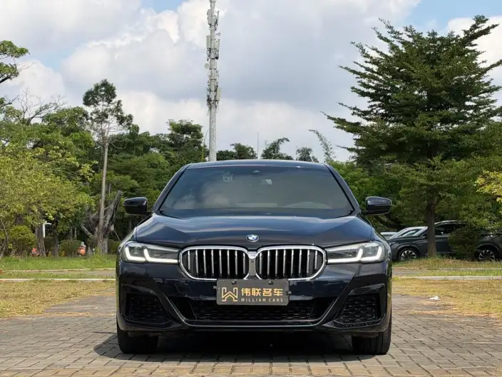 BMW 5 Series 2022 Model Facelift II 530Li Exclusive Model M Sports Set – фото 2