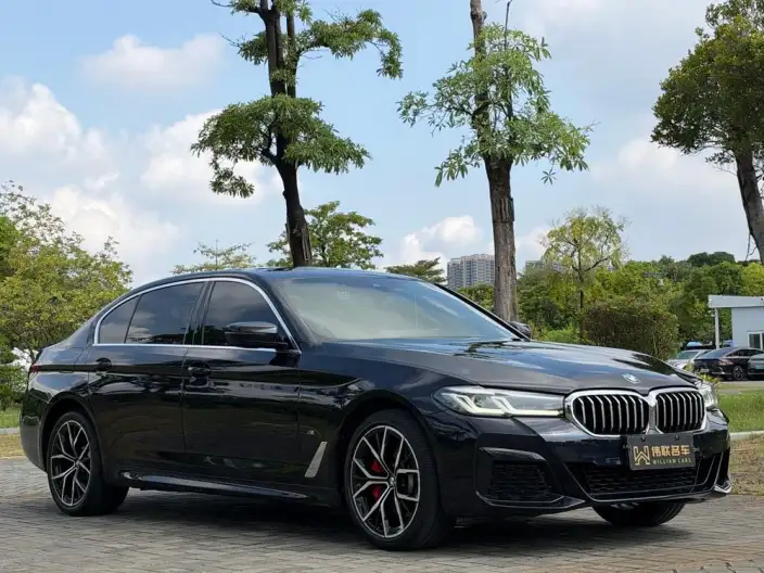 BMW 5 Series 2022 Model Facelift II 530Li Exclusive Model M Sports Set – фото 3