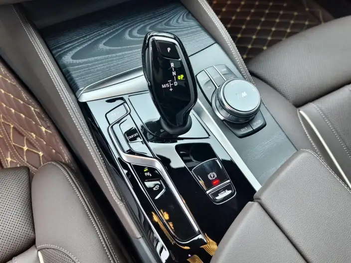 BMW 5 Series 2023 Model Facelift 530Li Exclusive Model M Sports Set – фото 7