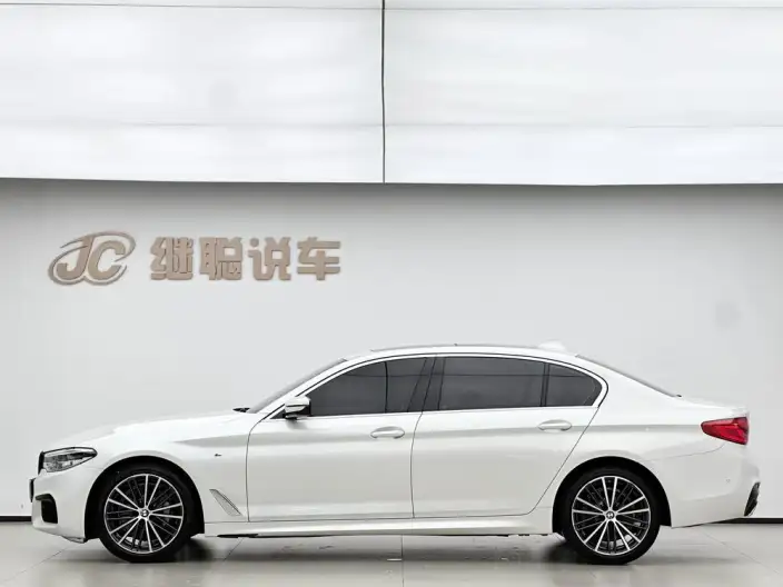 BMW 5 Series 2020 Model 530Li Leading Model M Sports Set – фото 3