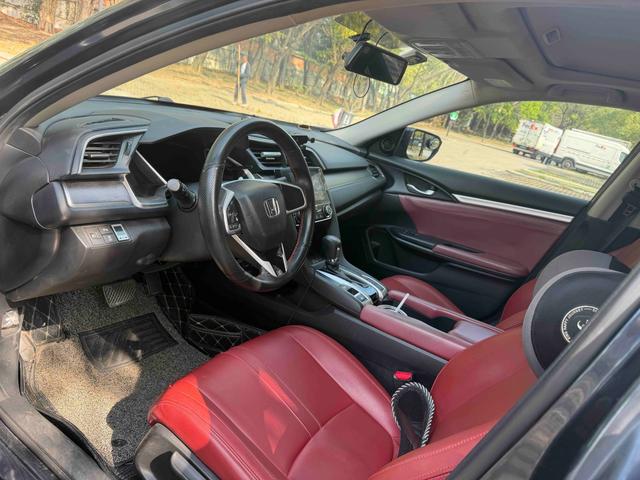 Honda Civic 2016 220TURBO CVT Luxury – фото 7