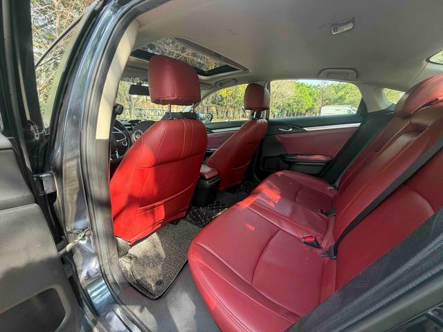 Honda Civic 2016 220TURBO CVT Luxury – фото 8