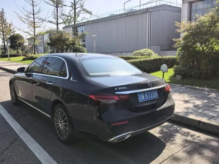 Mercedes-Benz E-Class 2021 Model Facelift E 260 L sedan – фото 4