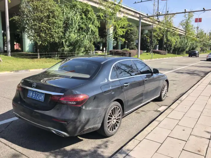Mercedes-Benz E-Class 2021 Model Facelift E 260 L sedan – фото 6